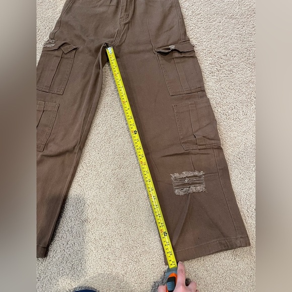 Women's SHEIN brown distressed Cargo Pants - Picture 7 of 8